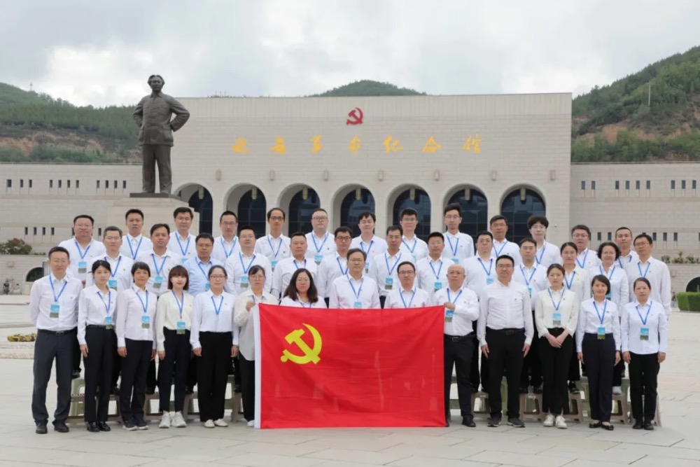 伟德体育 - 综合体育赛事平台|奥体中心相助同伴