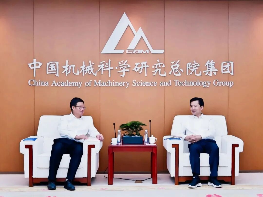 北京市怀柔区委书记张强到访伟德体育总院